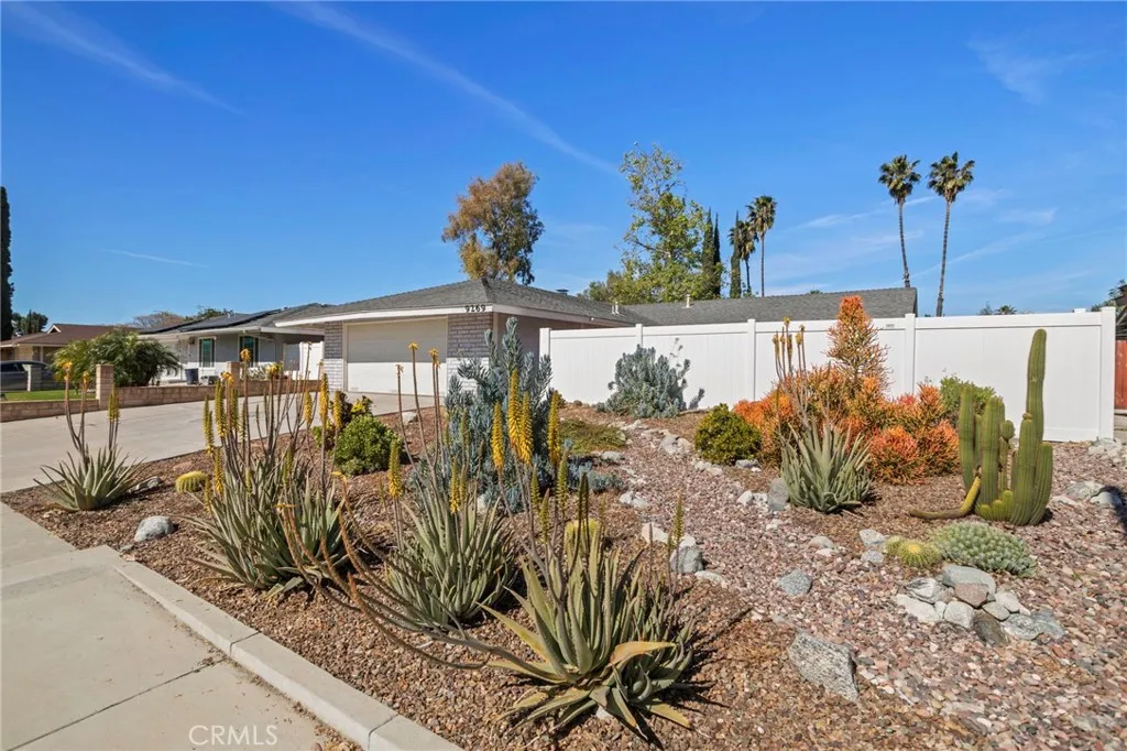 9269 Delano, Riverside, California 92503 home-pic-1