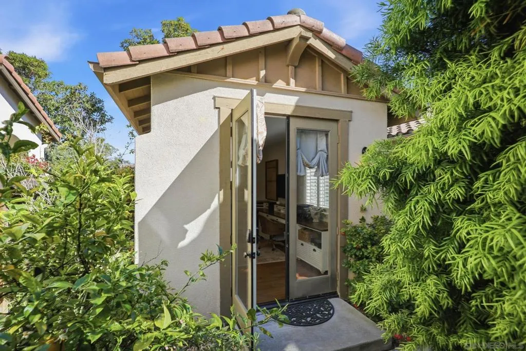13248 Deer Canyon Place, San Diego, California 92129 home-pic-34