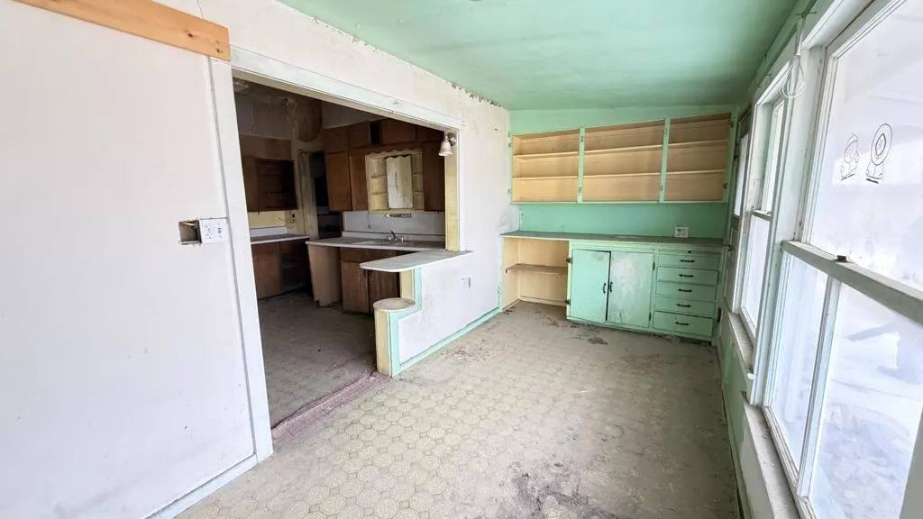 82962 Panamint Avenue, Trona, California 93562 home-pic-16