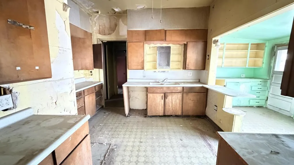 82962 Panamint Avenue, Trona, California 93562 home-pic-10