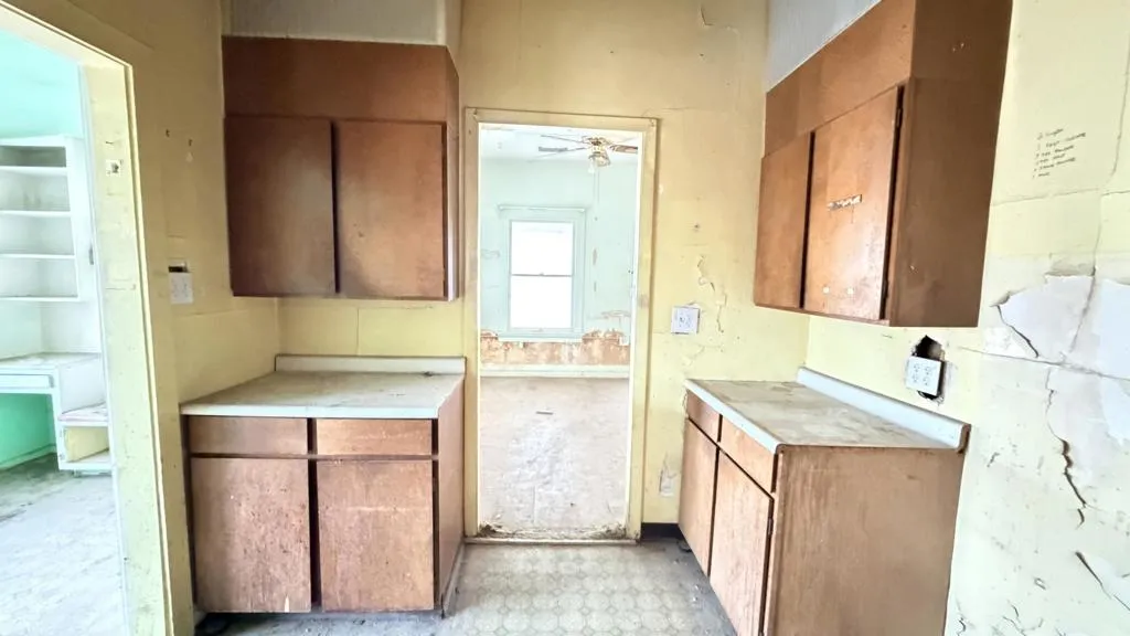 82962 Panamint Avenue, Trona, California 93562 home-pic-12