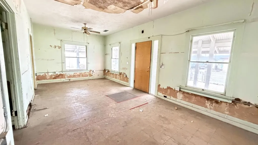 82962 Panamint Avenue, Trona, California 93562 home-pic-7