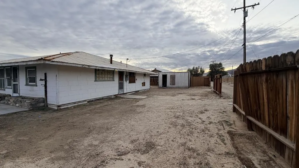 82962 Panamint Avenue, Trona, California 93562 home-pic-40
