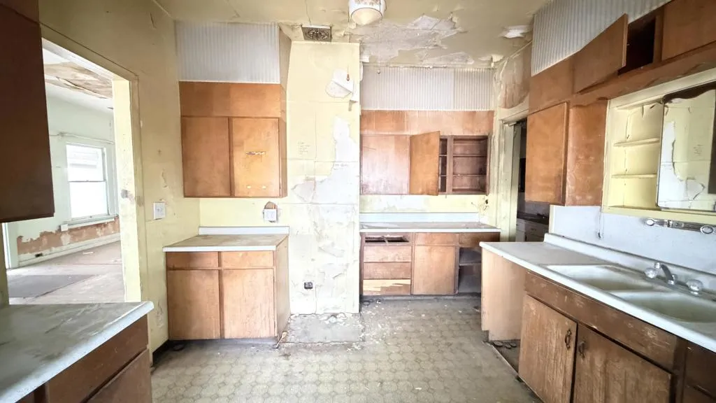 82962 Panamint Avenue, Trona, California 93562 home-pic-11