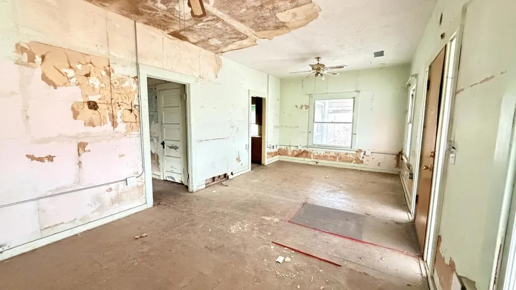 82962 Panamint Avenue, Trona, California 93562 home-pic-6