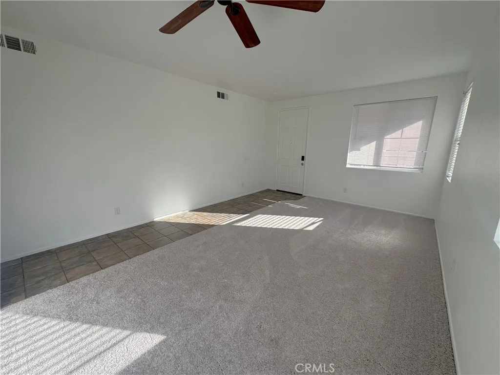 31696 Whitedove Lane, Murrieta, California 92563 home-pic-2