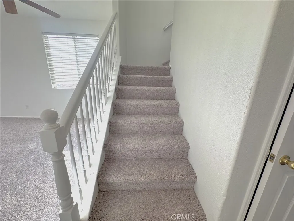 31696 Whitedove Lane, Murrieta, California 92563 home-pic-10