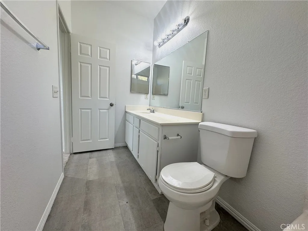 31696 Whitedove Lane, Murrieta, California 92563 home-pic-23