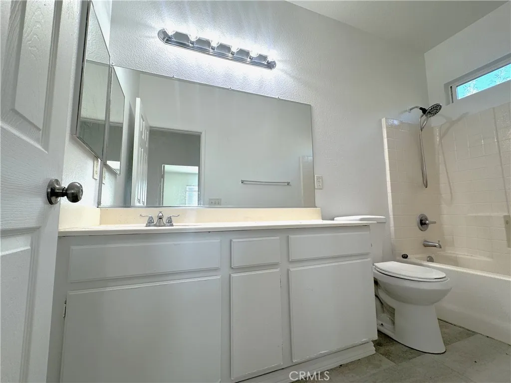 31696 Whitedove Lane, Murrieta, California 92563 home-pic-22