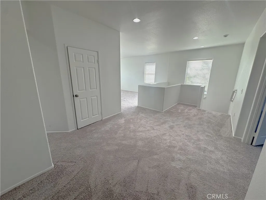 31696 Whitedove Lane, Murrieta, California 92563 home-pic-12