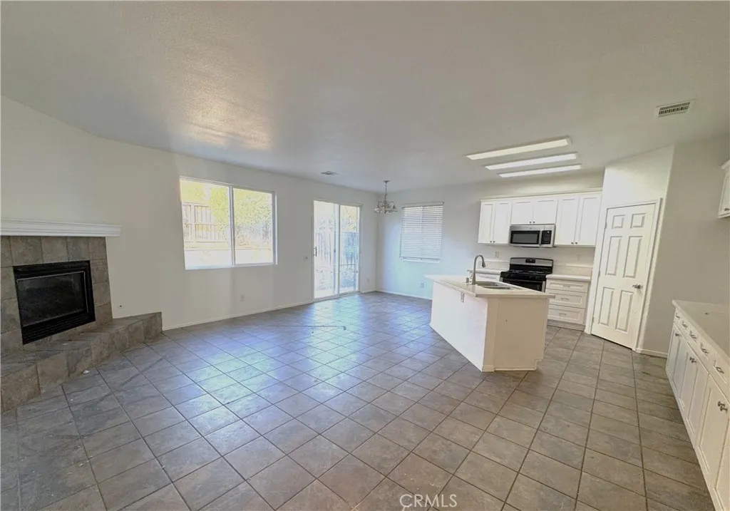 31696 Whitedove Lane, Murrieta, California 92563 home-pic-7