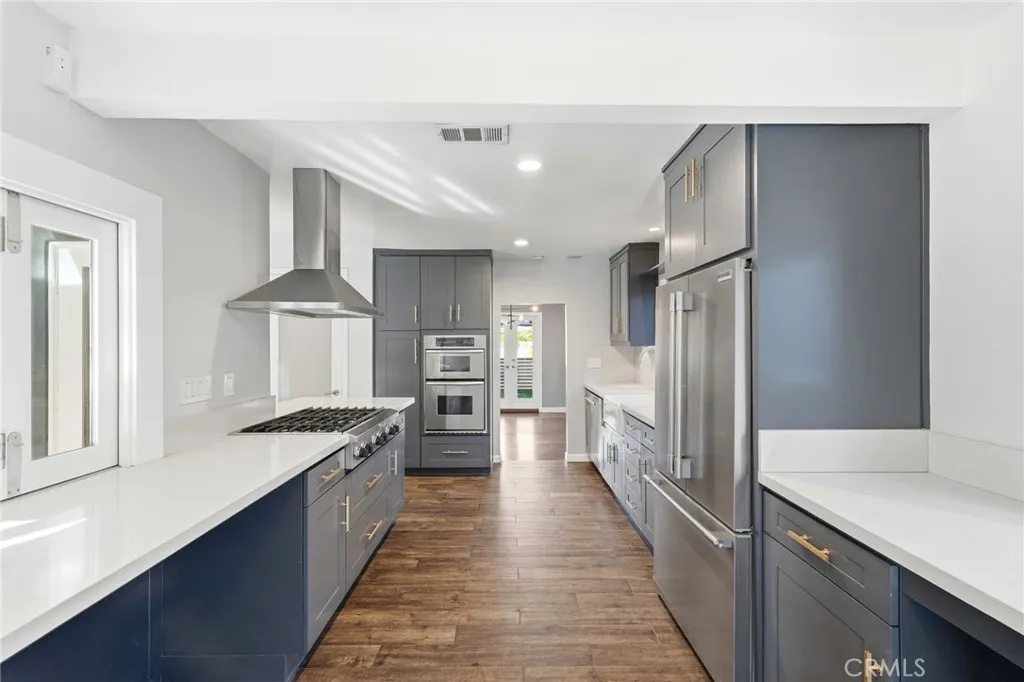 3148 Barbara Court, Los Angeles, California 90068 home-pic-20