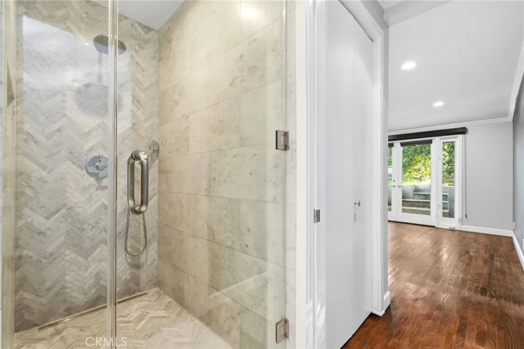 3148 Barbara Court, Los Angeles, California 90068 home-pic-28