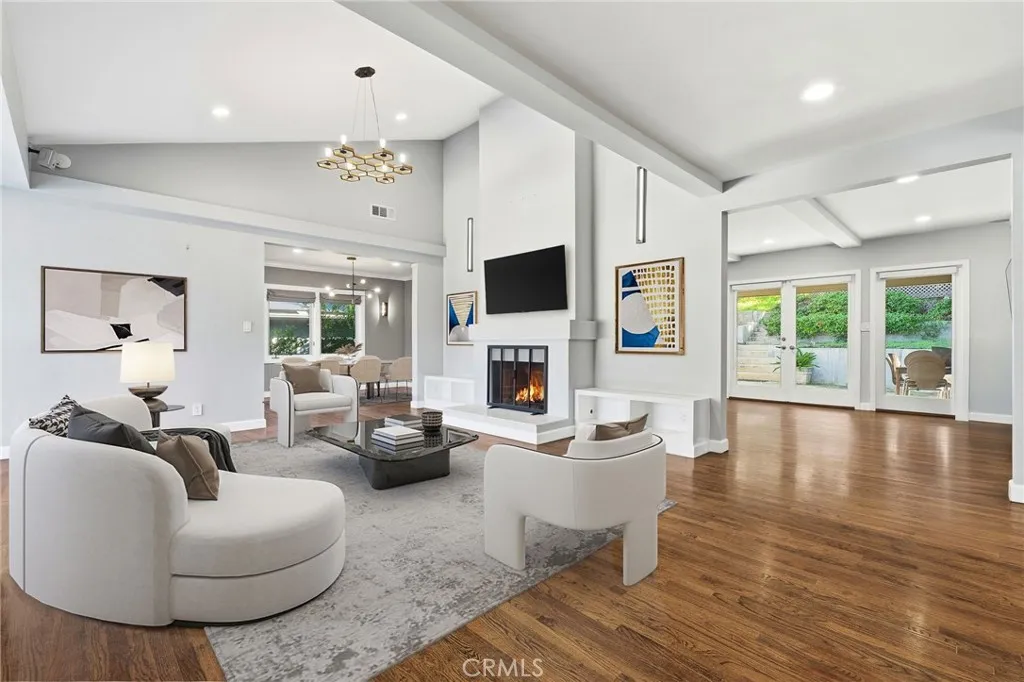 3148 Barbara Court, Los Angeles, California 90068 home-pic-1