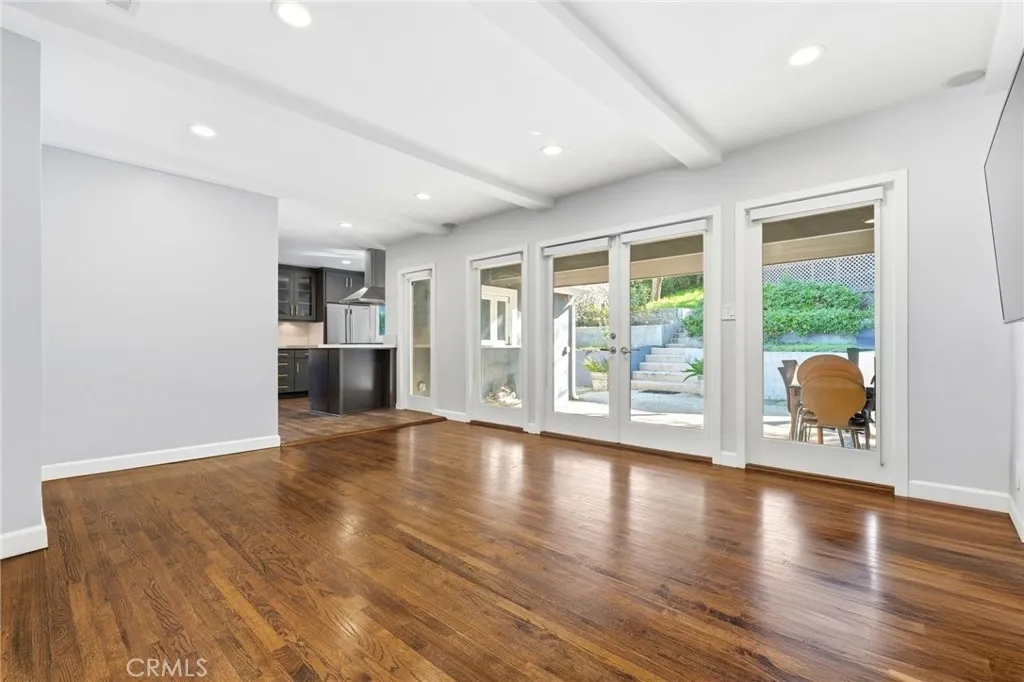 3148 Barbara Court, Los Angeles, California 90068 home-pic-25