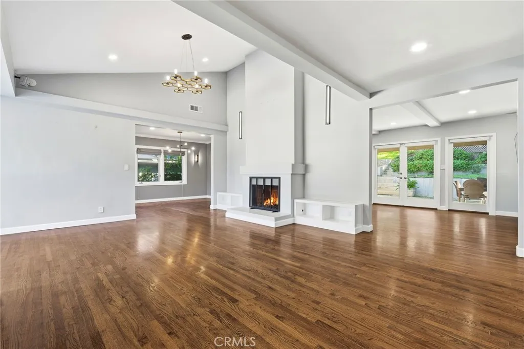 3148 Barbara Court, Los Angeles, California 90068 home-pic-2