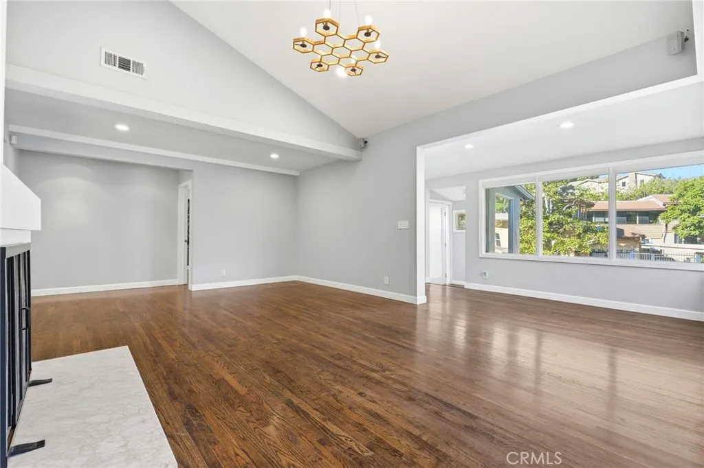 3148 Barbara Court, Los Angeles, California 90068 home-pic-10