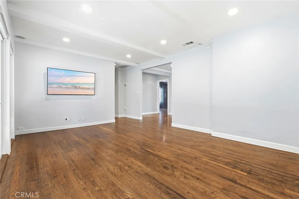 3148 Barbara Court, Los Angeles, California 90068 home-pic-24