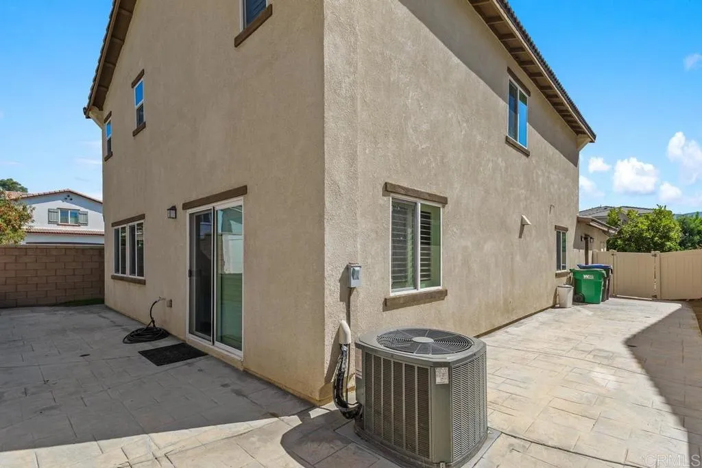10449 Nighthawk Court, Moreno Valley, California 92557 home-pic-28