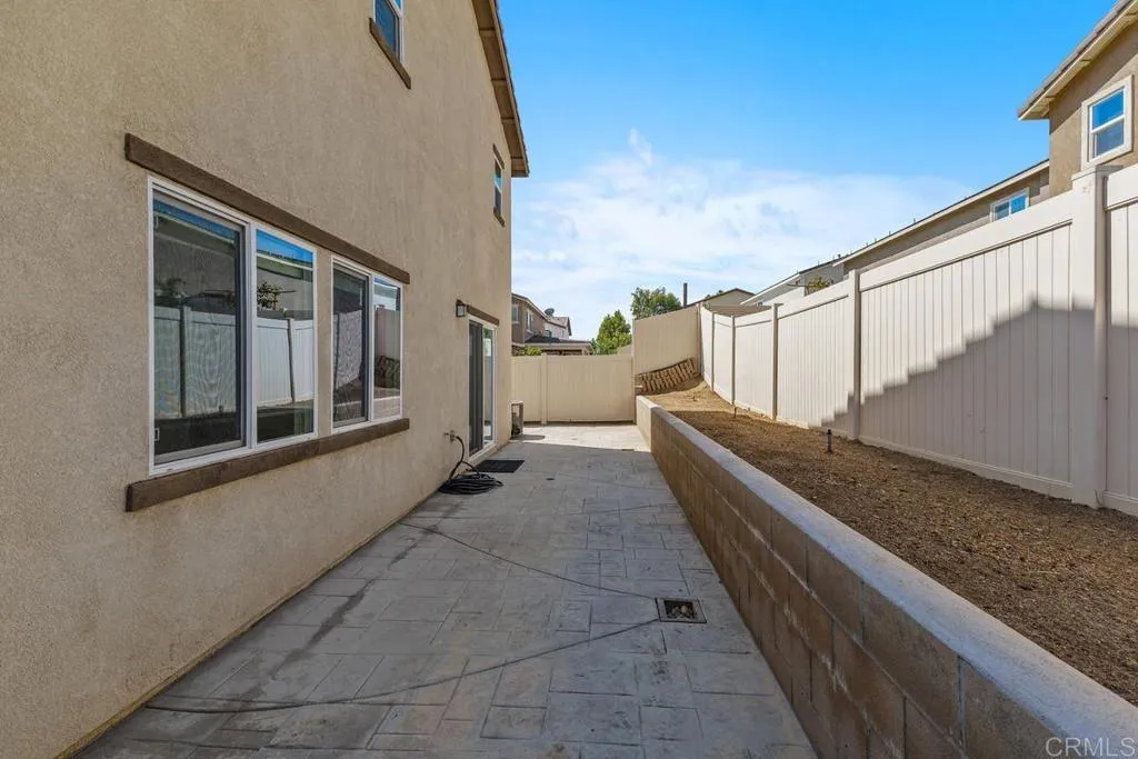 10449 Nighthawk Court, Moreno Valley, California 92557 home-pic-26