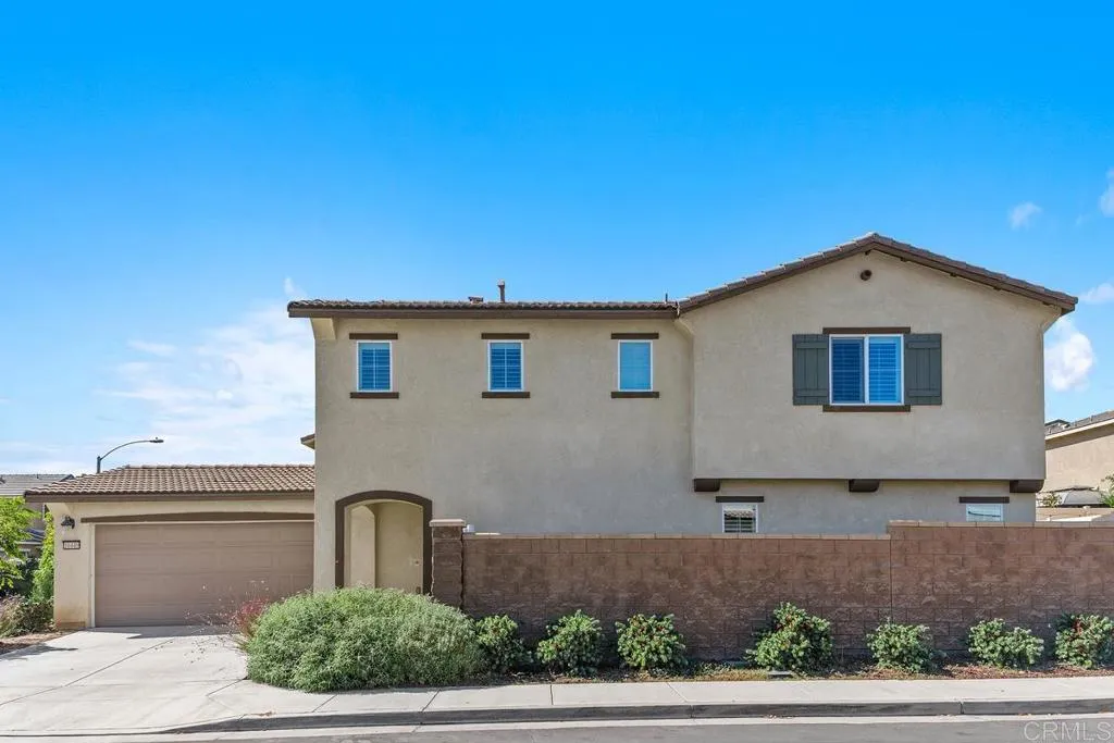 10449 Nighthawk Court, Moreno Valley, California 92557 home-pic-3