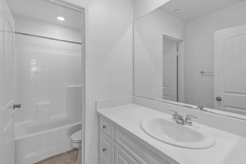 10449 Nighthawk Court, Moreno Valley, California 92557 home-pic-20
