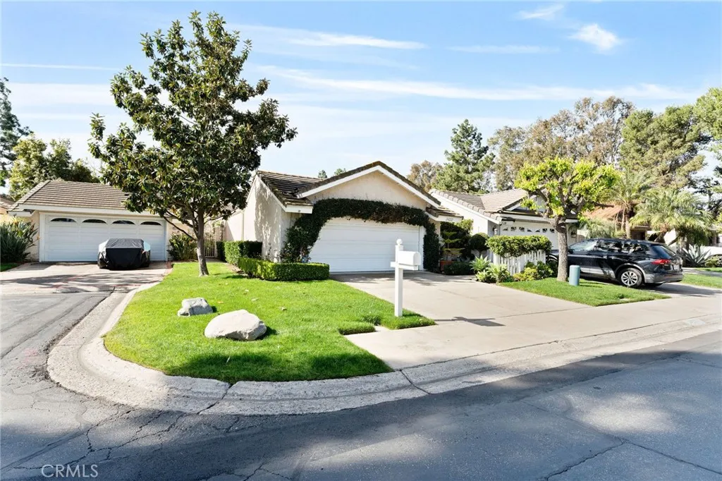 24222 Ontario, Lake Forest, California 92630 home-pic-1