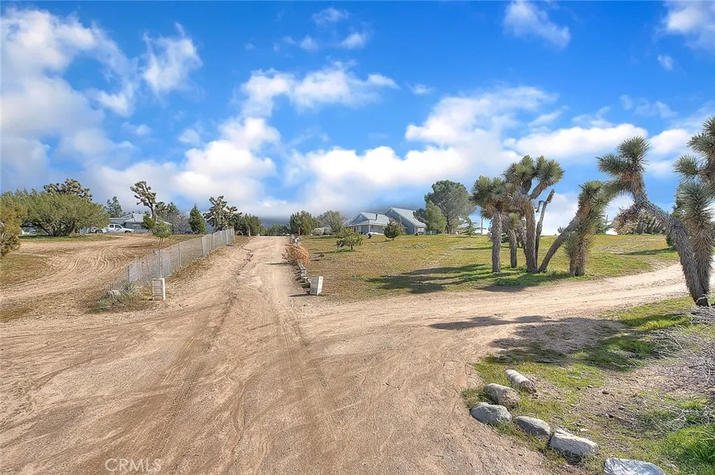 8529 Nielson, Phelan, California 92371 home-pic-43