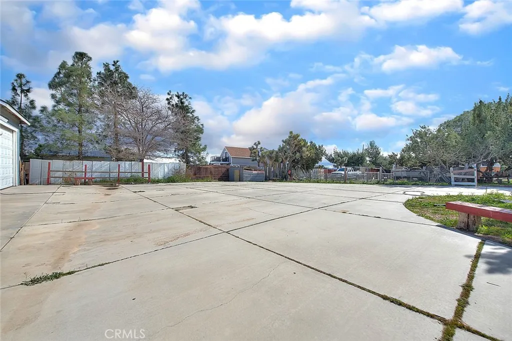 8529 Nielson, Phelan, California 92371 home-pic-26