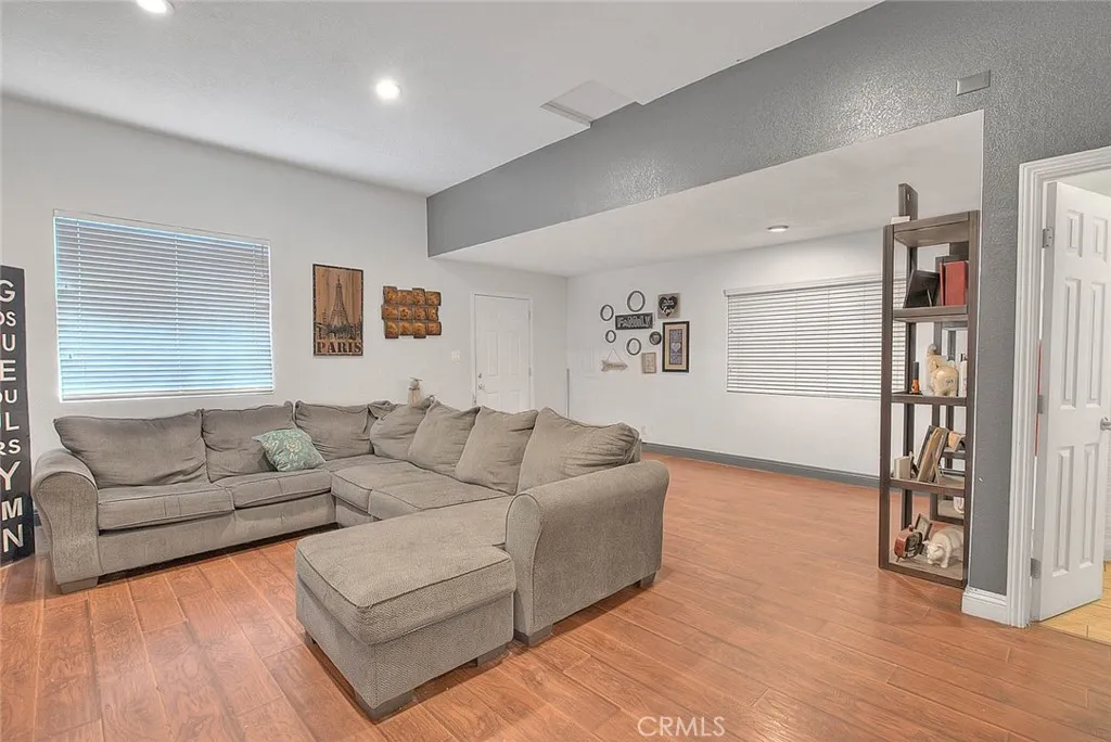 8529 Nielson, Phelan, California 92371 home-pic-34