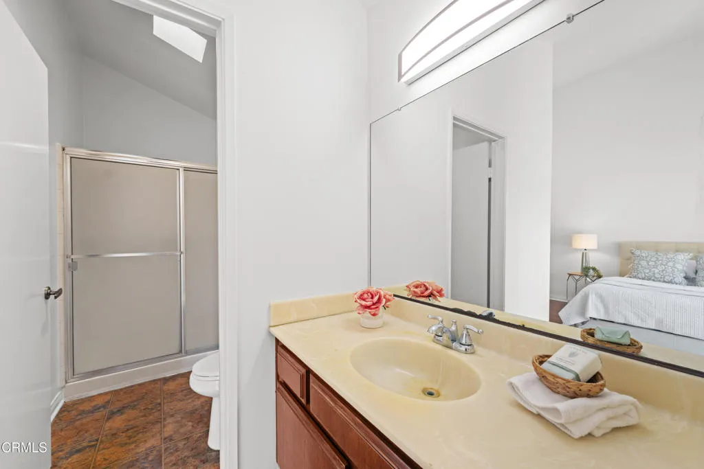 355 S Marengo Avenue 402, Pasadena, California 91101 home-pic-21