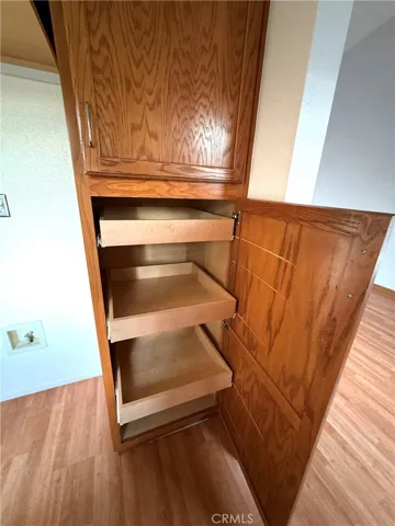 Painted white, this is just to show pull-out feature