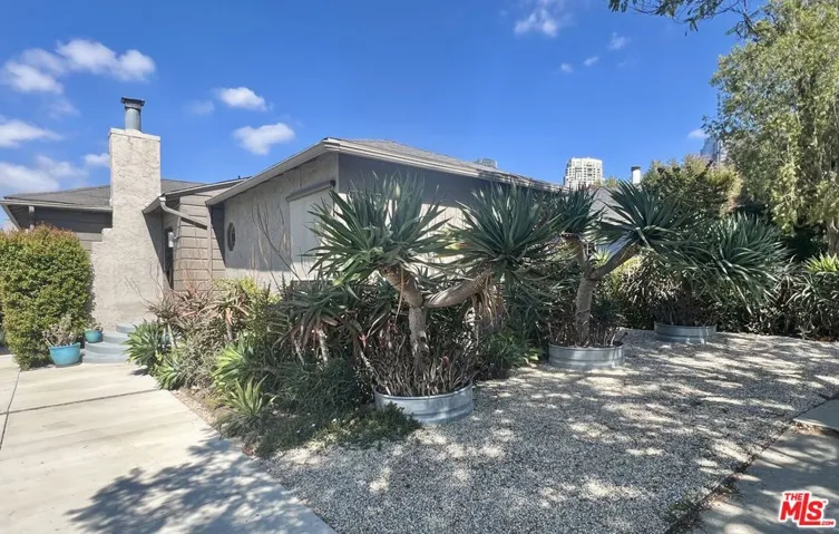 10351 Keswick Avenue, Los Angeles, California 90064