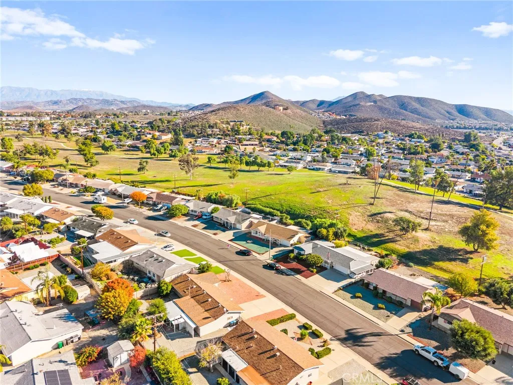 29020 Olympia, Menifee, California 92586 home-pic-48