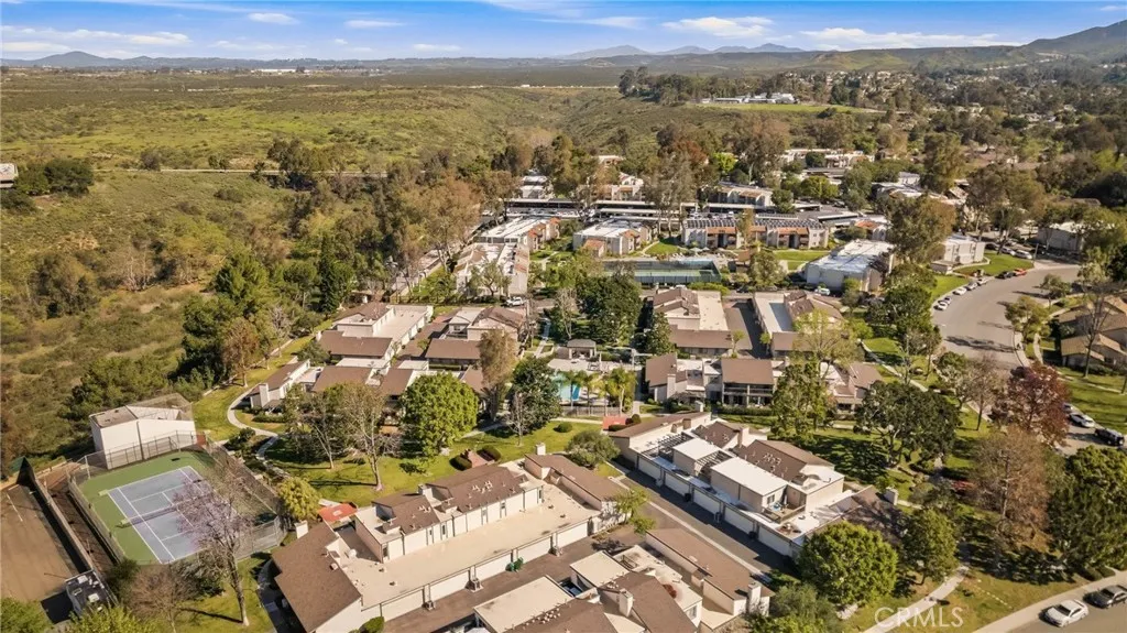 9826 Guisante Terrace, Tierrasanta, California 92124 home-pic-26
