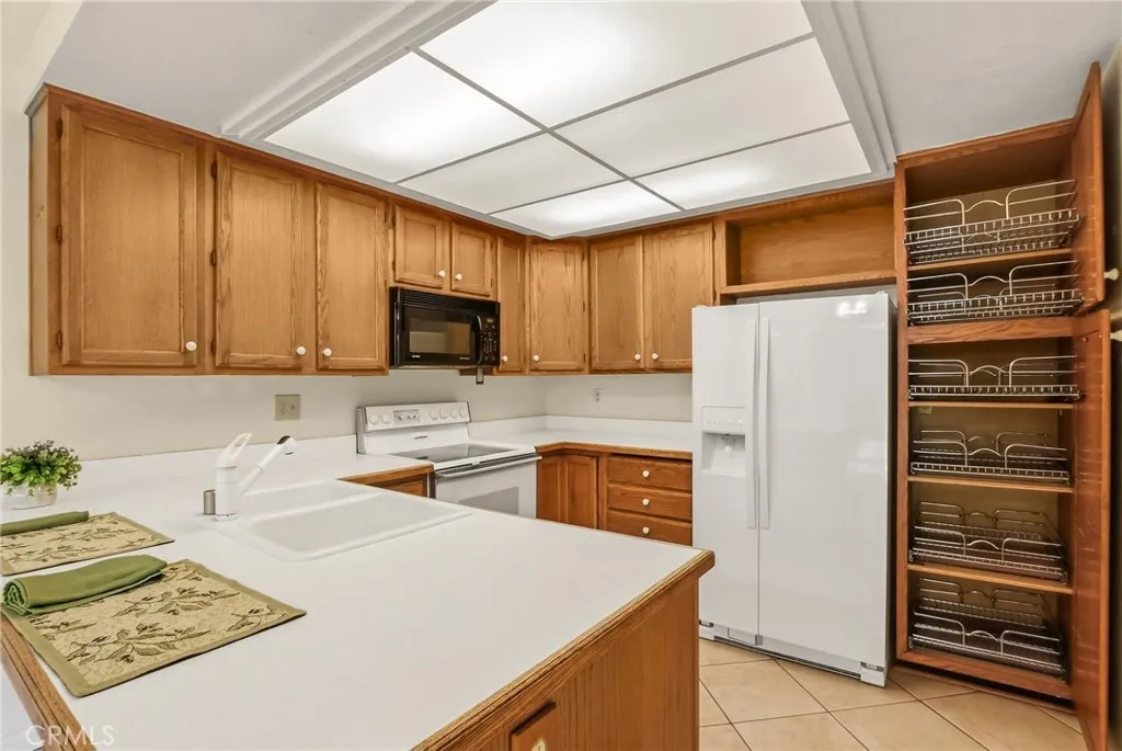 9826 Guisante Terrace, Tierrasanta, California 92124 home-pic-16