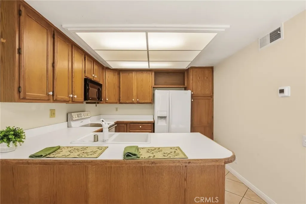 9826 Guisante Terrace, Tierrasanta, California 92124 home-pic-18