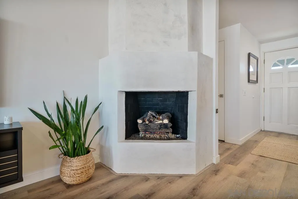 16850 Bellota Dr, San Diego, California 92128 home-pic-11