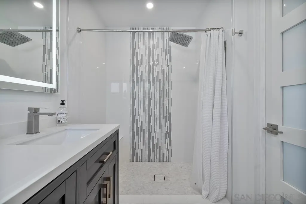 16850 Bellota Dr, San Diego, California 92128 home-pic-35