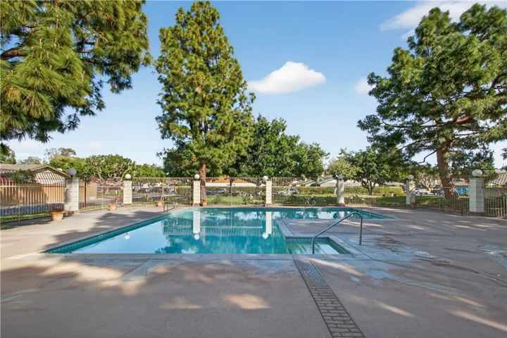 HOA Pool