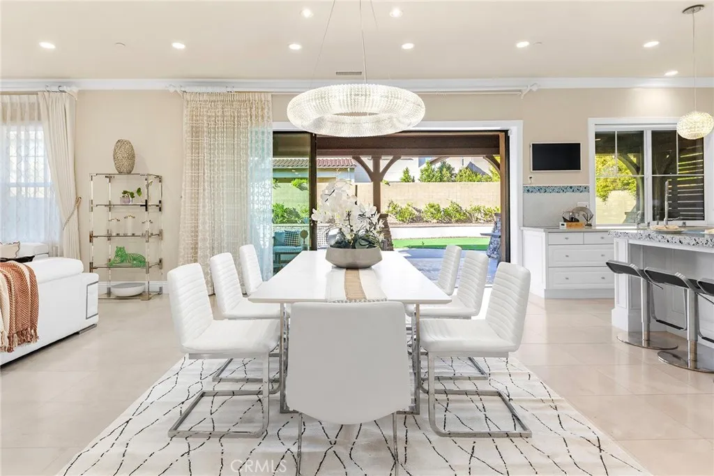 123 Calderon, Irvine, California 92618 home-pic-17