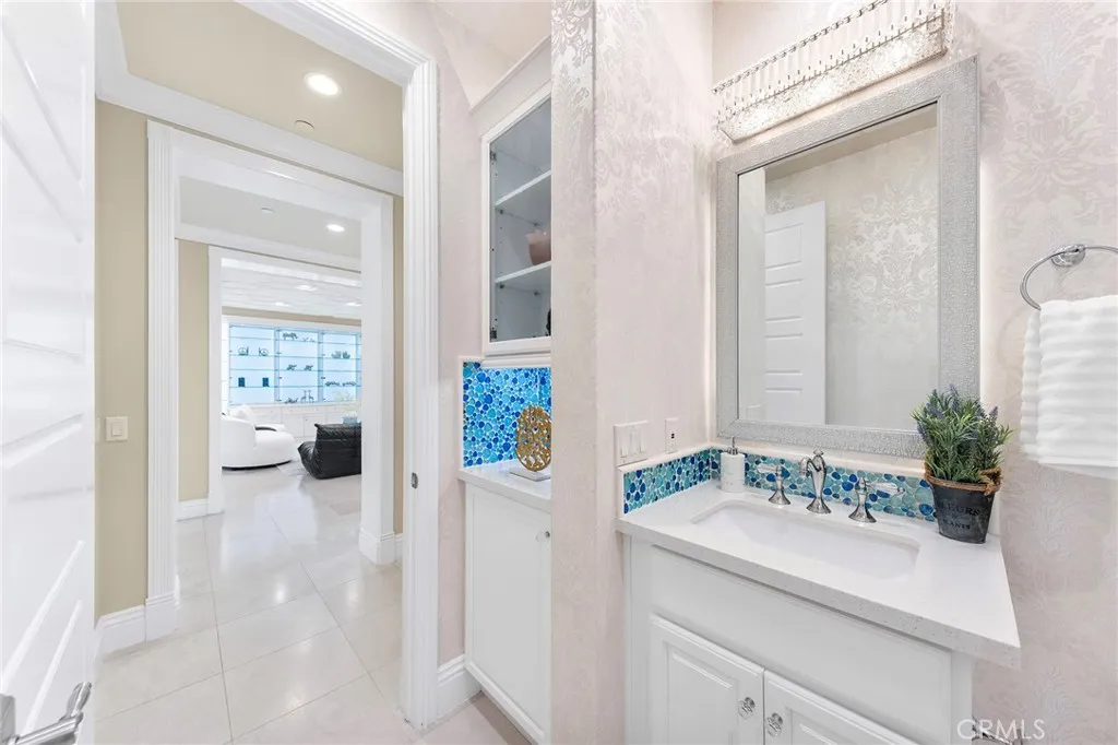 123 Calderon, Irvine, California 92618 home-pic-26