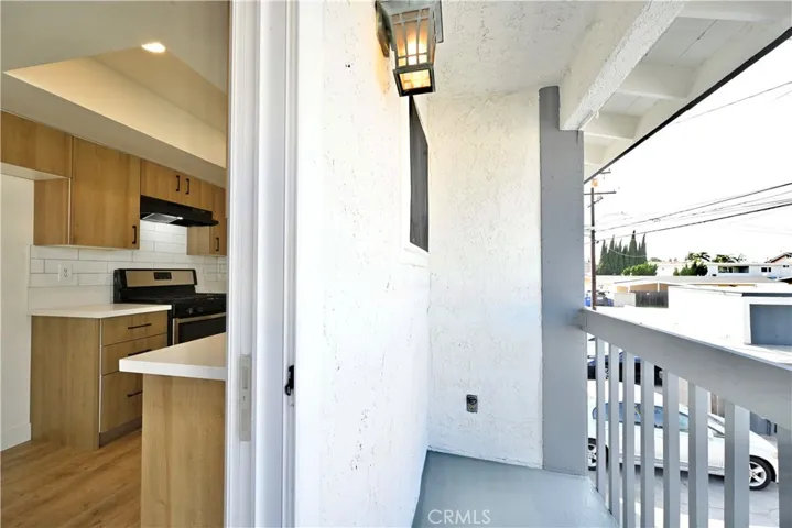 Your own mini balcony with no neighbors downstairs