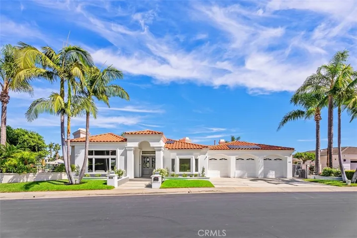 22 Cresta Del Sol is quiet, private and custom built.