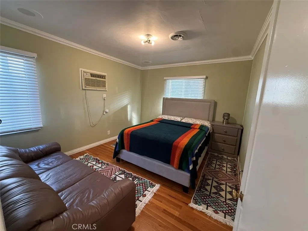 17415 Burbank Drive, Encino, California 91316 home-pic-12