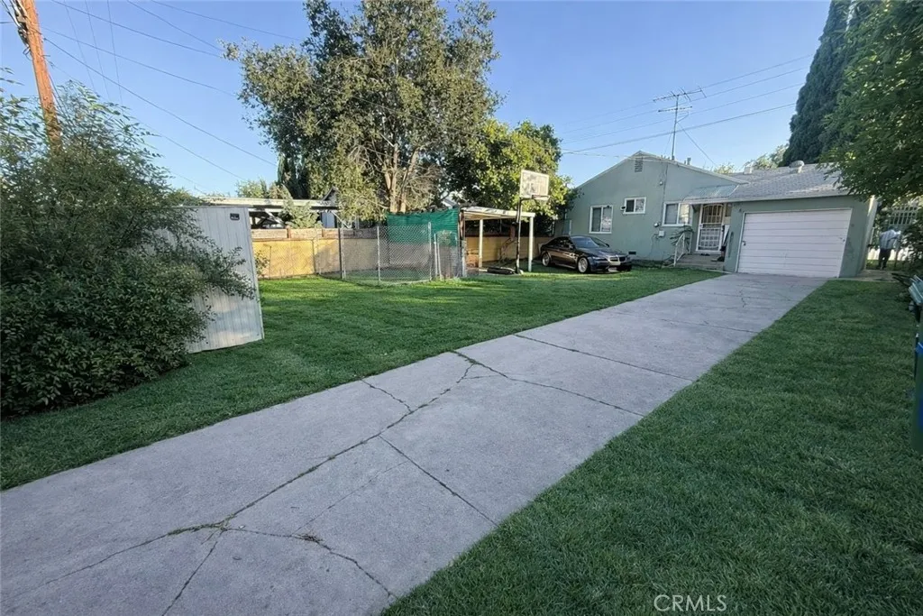 17415 Burbank Drive, Encino, California 91316 home-pic-4
