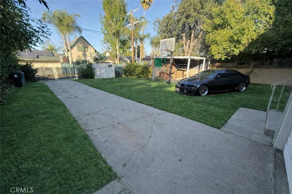 17415 Burbank Drive, Encino, California 91316 home-pic-5