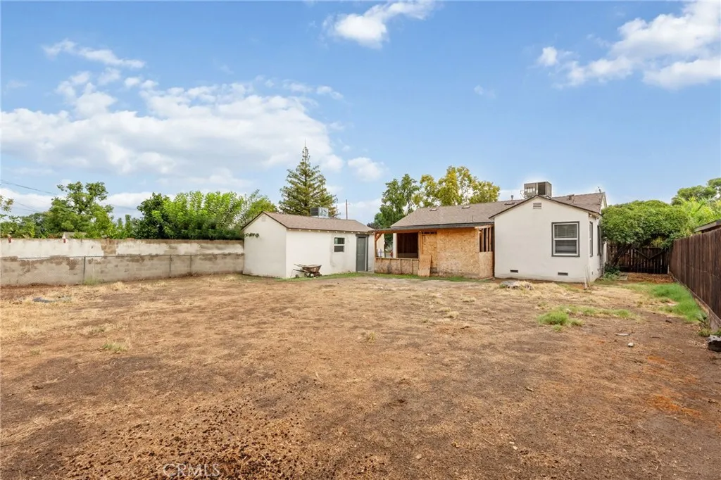 818 W Peralta, Fresno, California 93705 home-pic-25