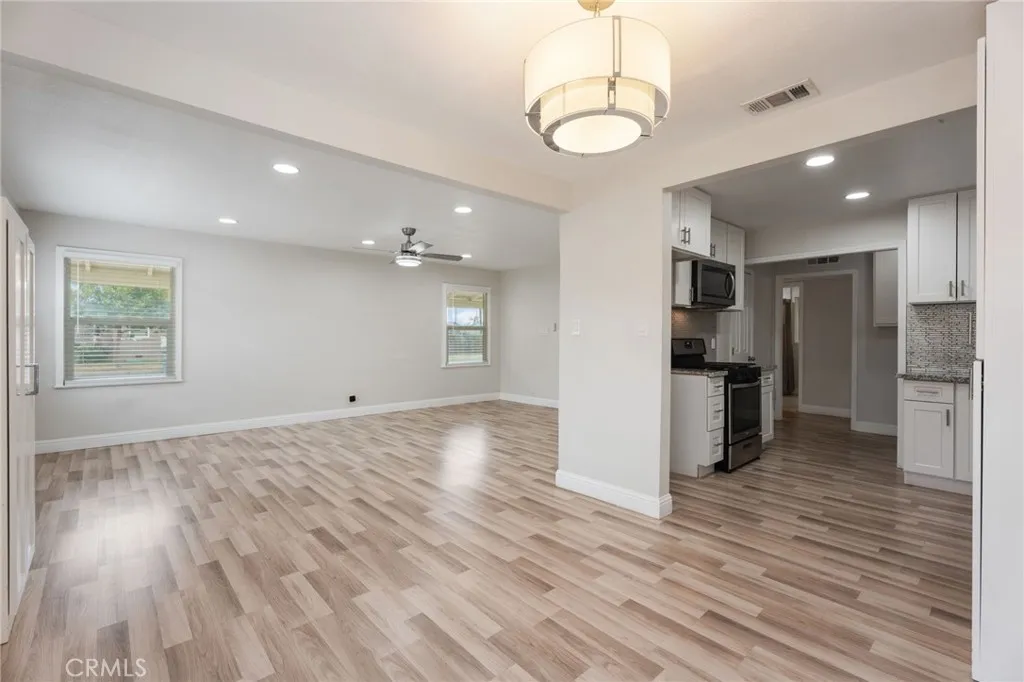 818 W Peralta, Fresno, California 93705 home-pic-10