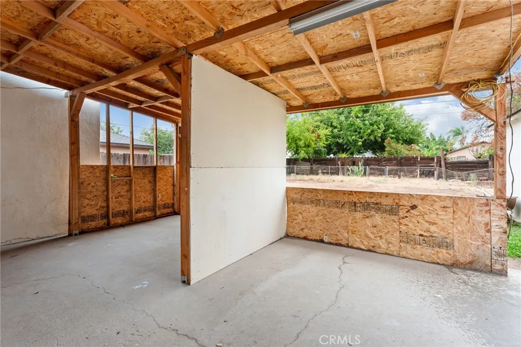 818 W Peralta, Fresno, California 93705 home-pic-28